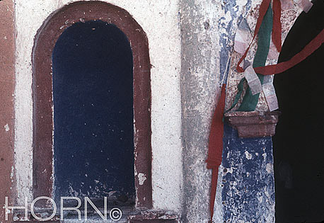 WALL-108