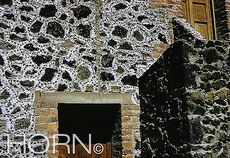 WALL-124
