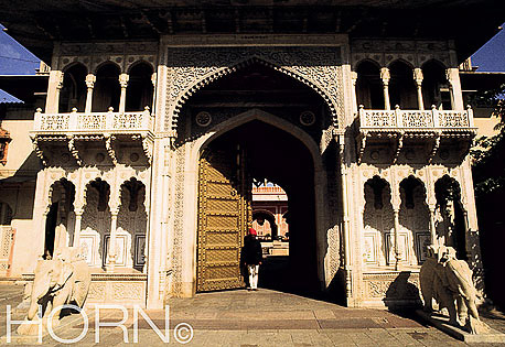 INDIA-143