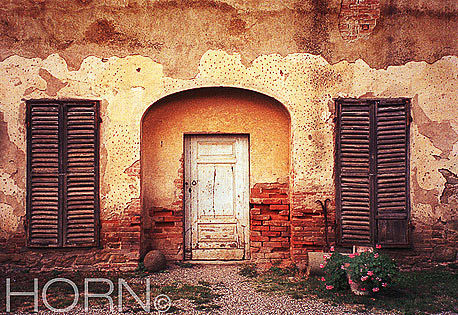 WALL-106